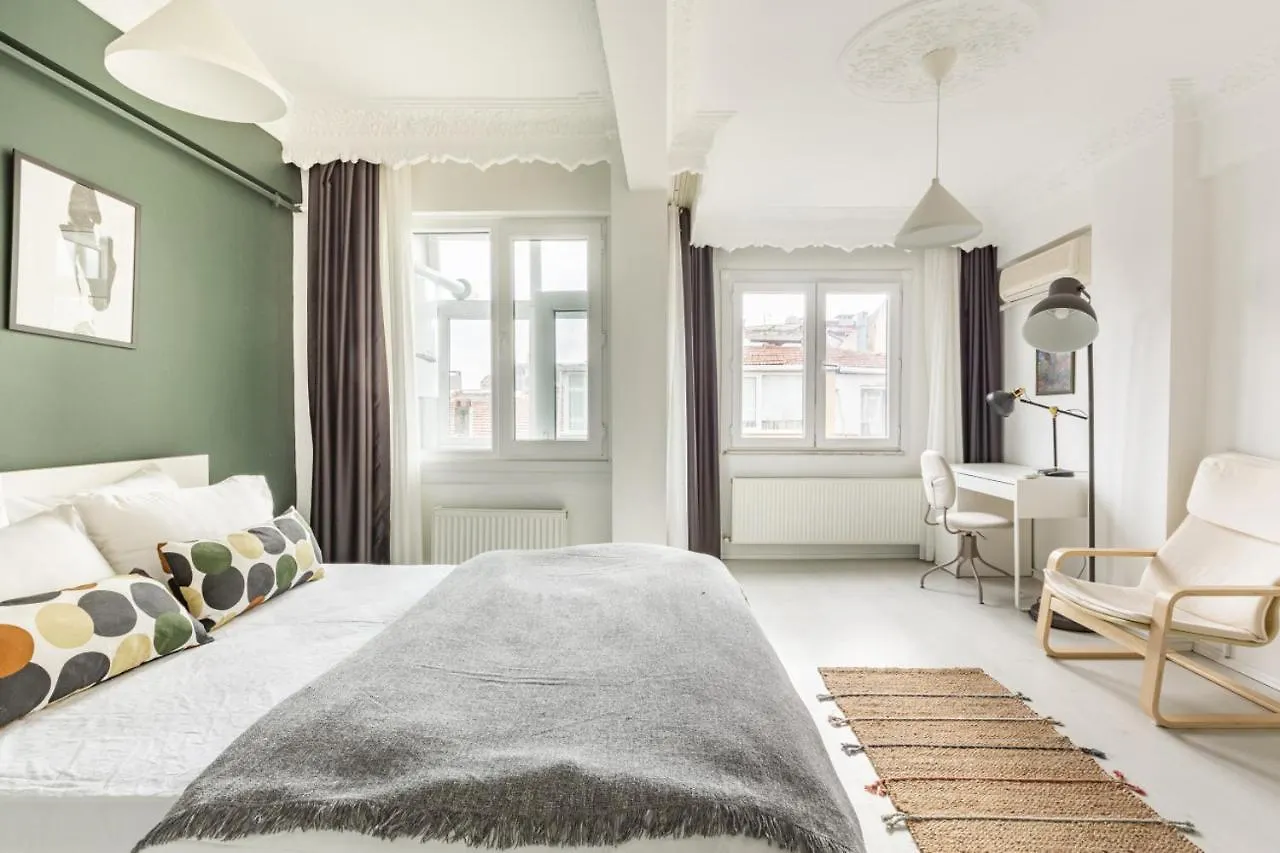 Appartamento Charming Besiktas Flat With A Lovely Terrace Provincia di Provincia di Istanbul Turchia